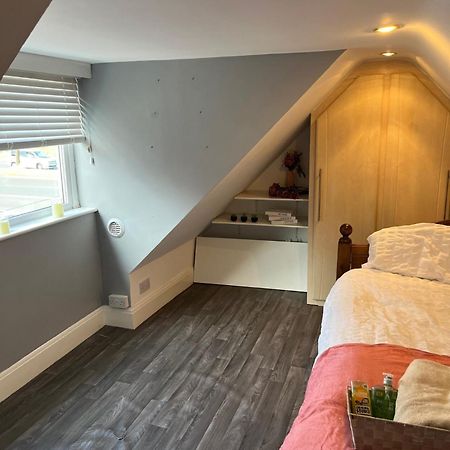 Cozy Room In A Serene House เบอร์มิงแฮม ภายนอก รูปภาพ
